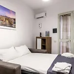 G E B Central Apartment